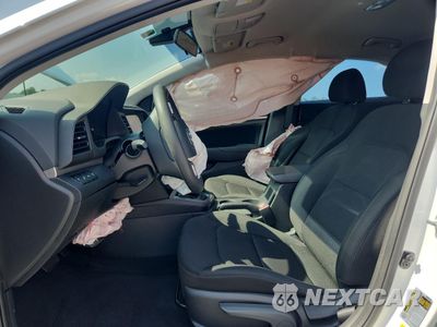 Zdjęcie 7 z 14 samochodu: 2019 HYUNDAI ELANTRA SEL VIN:5NPD84LF5KH489048 - miniatura
