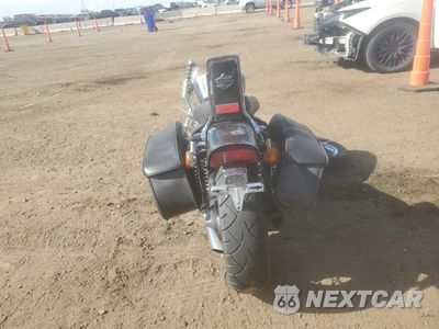Czwarte zdjęcie samochodu z boku: 1992 SUZUKI VS1400 GLP VIN:JS1VX51L2N2101473 - miniatura