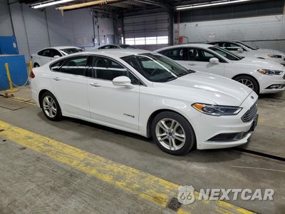Czwarte zdjęcie samochodu z boku: 2018 FORD FUSION SE HYBRID VIN:3FA6P0LU0JR118707 - miniatura