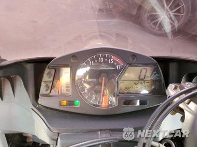 Zdjęcie 7 z 9 samochodu: 2009 HONDA CBR600 RR-ABS VIN:JH2PC40819K200378 - miniatura