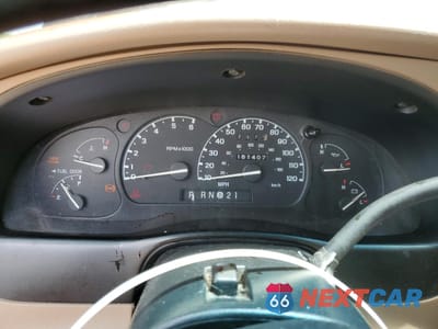 Zdjęcie 9 z 13 samochodu: 2001 FORD EXPLORER XLT VIN:1FMZU83P61UB54544 - miniatura