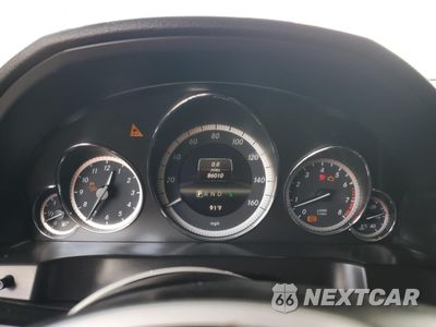 Zdjęcie 9 z 12 samochodu: 2013 MERCEDES-BENZ E 350 VIN:WDDKJ5KB3DF184800 - miniatura