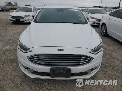 Piąte zdjęcie samochodu w środku: 2017 FORD FUSION SE HYBRID VIN:3FA6P0LU8HR409188 - miniatura
