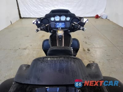 Zdjęcie 6 z 10 samochodu: 2023 HARLEY-DAVIDSON FLHTCUTG VIN:1HD1MAF18PB856058 - miniatura
