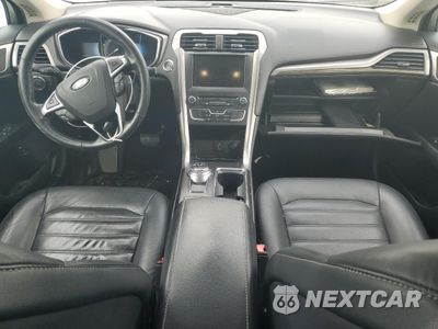 Zdjęcie 8 z 12 samochodu: 2017 FORD FUSION SE HYBRID VIN:3FA6P0LU4HR409463 - miniatura