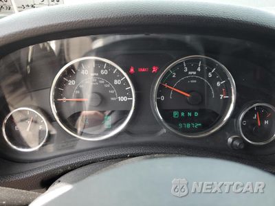 Zdjęcie 9 z 16 samochodu: 2018 JEEP WRANGLER UNLIMITED SAHARA VIN:1C4BJWEG5JL879543 - miniatura