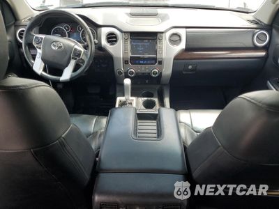 Zdjęcie 8 z 16 samochodu: 2017 TOYOTA TUNDRA CREWMAX LIMITED VIN:5TFHW5F12HX638185 - miniatura