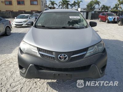Piąte zdjęcie samochodu w środku: 2015 TOYOTA RAV4 LE VIN:2T3BFREVXFW264458 - miniatura