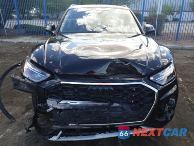 Piąte zdjęcie samochodu w środku: 2024 AUDI Q5 E PREMIUM 55 VIN:WA1G2AFY2R2079310 - miniatura