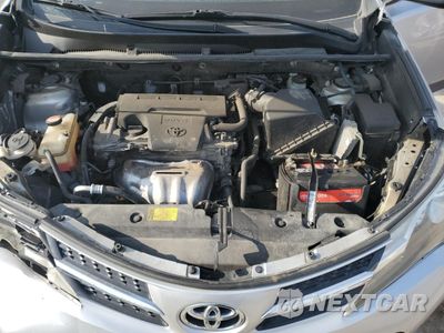 Zdjęcie 12 z 15 samochodu: 2015 TOYOTA RAV4 XLE VIN:JTMRFREVXFD133784 - miniatura