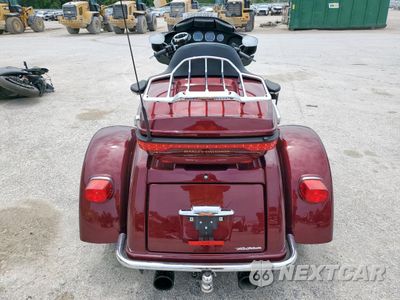 Czwarte zdjęcie samochodu z boku: 2017 HARLEY-DAVIDSON FLHTCUTG TRI GLIDE ULTRA VIN:1HD1MAD13HB858143 - miniatura