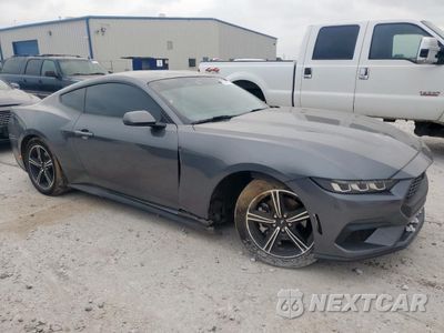 Czwarte zdjęcie samochodu z boku: 2024 FORD MUSTANG VIN:1FA6P8TH3R5138126 - miniatura