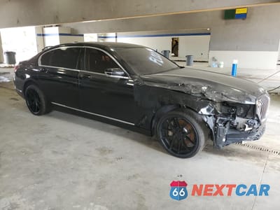 Czwarte zdjęcie samochodu z boku: 2020 BMW 740 I VIN:WBA7T2C06LGL17660 - miniatura