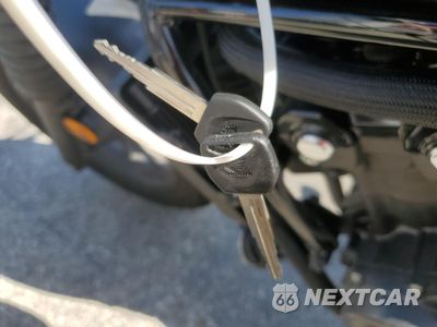 Zdjęcie 8 z 10 samochodu: 2019 HONDA CMX500 VIN:MLHPC5618K5200324 - miniatura