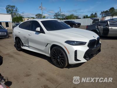 Czwarte zdjęcie samochodu z boku: 2025 BMW X6 XDRIVE40I VIN:5UX33EX07S9X91633 - miniatura