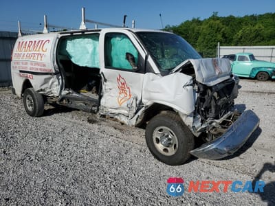 Czwarte zdjęcie samochodu z boku: 2019 CHEVROLET EXPRESS G3500 LT VIN:1GAZGPFG7K1290646 - miniatura