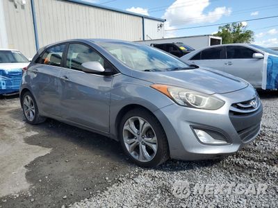 Czwarte zdjęcie samochodu z boku: 2013 HYUNDAI ELANTRA GT VIN:KMHD35LE9DU078722 - miniatura