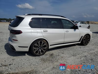 Trzecie zdjęcie samochodu z tyłu: 2024 BMW X7 M60I VIN:5UX33EM0XR9U89591 - miniatura