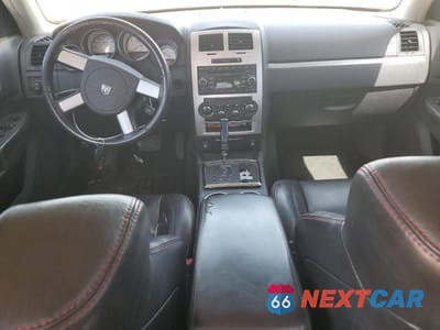 Zdjęcie 8 z 12 samochodu: 2008 DODGE CHARGER VIN:2B3LA53H68H272604 - miniatura