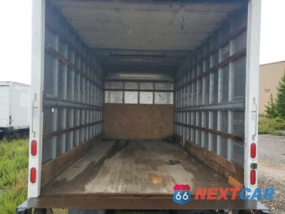 Zdjęcie 10 z 13 samochodu: 2015 ISUZU NPR HD VIN:JALC4W162F7001902 - miniatura