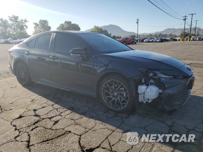 Czwarte zdjęcie samochodu z boku: 2025 TOYOTA CAMRY XSE VIN:4T1DAACK2SU571398 - miniatura