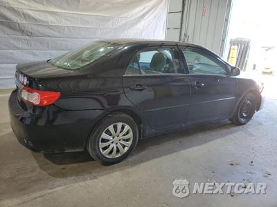 Trzecie zdjęcie samochodu z tyłu: 2013 TOYOTA COROLLA LE VIN:2T1BU4EE0DC030118 - miniatura