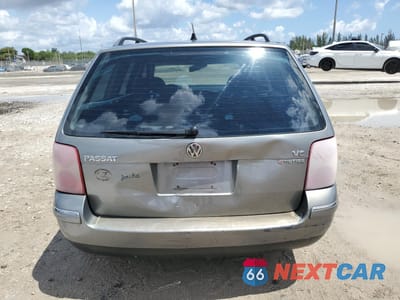 Zdjęcie 6 z 12 samochodu: 2003 VOLKSWAGEN PASSAT GLX 4MOTION VIN:WVWYH63B33E124959 - miniatura