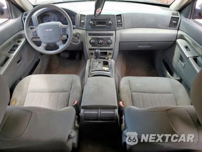 Zdjęcie 8 z 13 samochodu: 2006 JEEP GRAND CHEROKEE LAREDO VIN:1J4HR48N86C236574 - miniatura