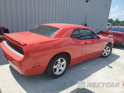 Trzecie zdjęcie samochodu z tyłu: 2010 DODGE CHALLENGER SE VIN:2B3CJ4DV4AH205956 - miniatura