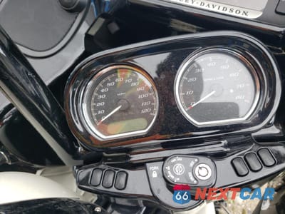 Zdjęcie 7 z 8 samochodu: 2018 HARLEY-DAVIDSON FLTRXS ROAD GLIDE SPECIAL VIN:1HD1KTC1XJB628995 - miniatura