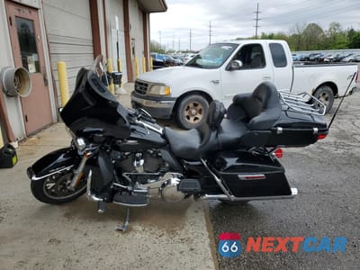 Trzecie zdjęcie samochodu z tyłu: 2018 HARLEY-DAVIDSON FLHTCU ULTRA CLASSIC ELECTRA GLIDE VIN:1HD1FCC18JB637165 - miniatura