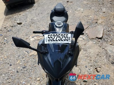 Piąte zdjęcie samochodu w środku: 2025 KAWASAKI EX500 VIN:ML5EXGG19SDA34603 - miniatura