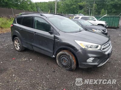 Czwarte zdjęcie samochodu z boku: 2017 FORD ESCAPE SE VIN:1FMCU9G90HUD35723 - miniatura