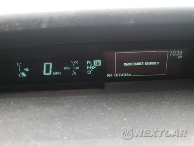 Zdjęcie 9 z 12 samochodu: 2015 TOYOTA PRIUS VIN:JTDKN3DU6F1900106 - miniatura