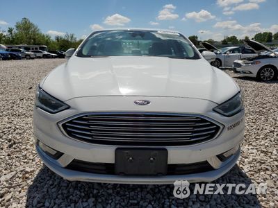 Piąte zdjęcie samochodu w środku: 2017 FORD FUSION SE HYBRID VIN:3FA6P0LU2HR409073 - miniatura