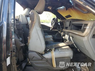 Zdjęcie 10 z 12 samochodu: 2023 FORD F350 SUPER DUTY VIN:1FTRF3BA6PEE07069 - miniatura