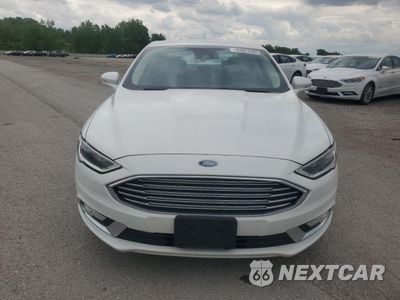 Piąte zdjęcie samochodu w środku: 2017 FORD FUSION SE HYBRID VIN:3FA6P0LU7HR409120 - miniatura