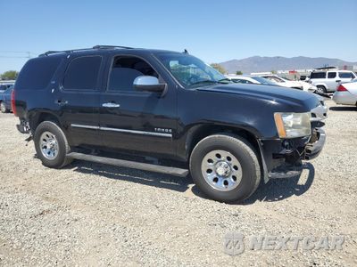 Czwarte zdjęcie samochodu z boku: 2010 CHEVROLET TAHOE C1500 LTZ VIN:1GNUCCE09AR209700 - miniatura
