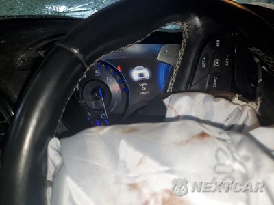 Zdjęcie 9 z 13 samochodu: 2015 CHRYSLER 300 S VIN:2C3CCAGG4FH763810 - miniatura