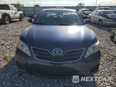 Piąte zdjęcie samochodu w środku: 2011 TOYOTA CAMRY BASE VIN:4T1BF3EKXBU668155 - miniatura