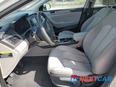 Zdjęcie 7 z 12 samochodu: 2016 HYUNDAI SONATA HYBRID VIN:KMHE24L11GA040275 - miniatura