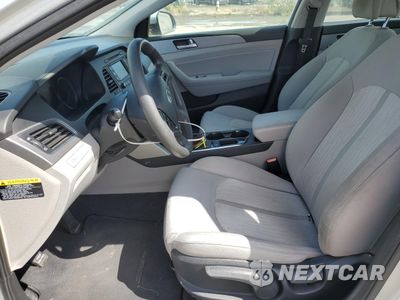 Zdjęcie 7 z 12 samochodu: 2016 HYUNDAI SONATA HYBRID VIN:KMHE24L11GA040275 - miniatura