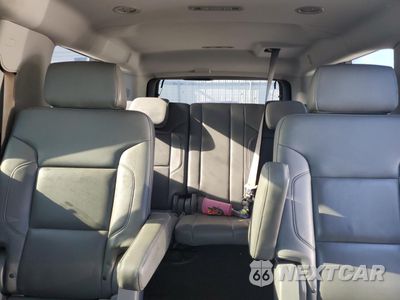 Zdjęcie 10 z 15 samochodu: 2015 CHEVROLET SUBURBAN C1500 LT VIN:1GNSCJKC4FR701200 - miniatura