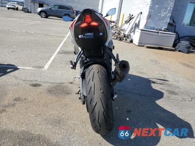 Czwarte zdjęcie samochodu z boku: 2024 KAWASAKI ZX636 K VIN:JKBZXJK13RA001221 - miniatura