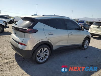 Trzecie zdjęcie samochodu z tyłu: 2022 CHEVROLET BOLT EUV LT VIN:1G1FY6S00N4121316 - miniatura