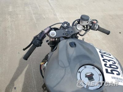 Zdjęcie 7 z 8 samochodu: 2007 HONDA CBR600 RR VIN:JH2PC40047M007217 - miniatura