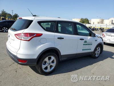 Trzecie zdjęcie samochodu z tyłu: 2015 FORD ESCAPE S VIN:1FMCU0F75FUB31850 - miniatura