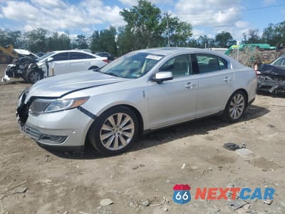 2013 LINCOLN MKS 1LNHL9FT9DG604123 - główne zdjęcie licytacji z USA - miniatura
