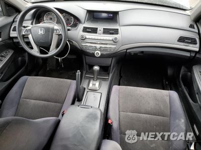 Zdjęcie 8 z 12 samochodu: 2010 HONDA ACCORD LX VIN:1HGCP2F32AA084535 - miniatura