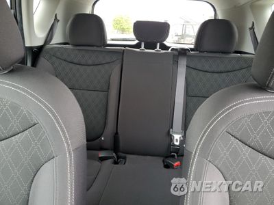 Zdjęcie 10 z 15 samochodu: 2015 KIA SOUL VIN:KNDJN2A2XF7774077 - miniatura